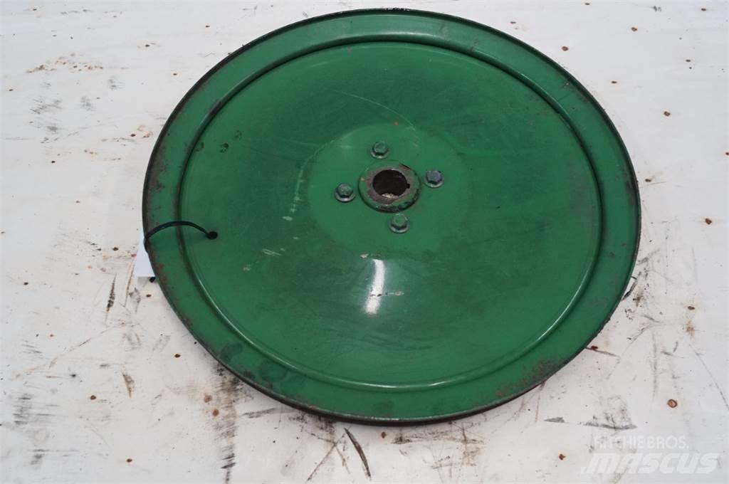 John Deere 2058 农业机械-其他