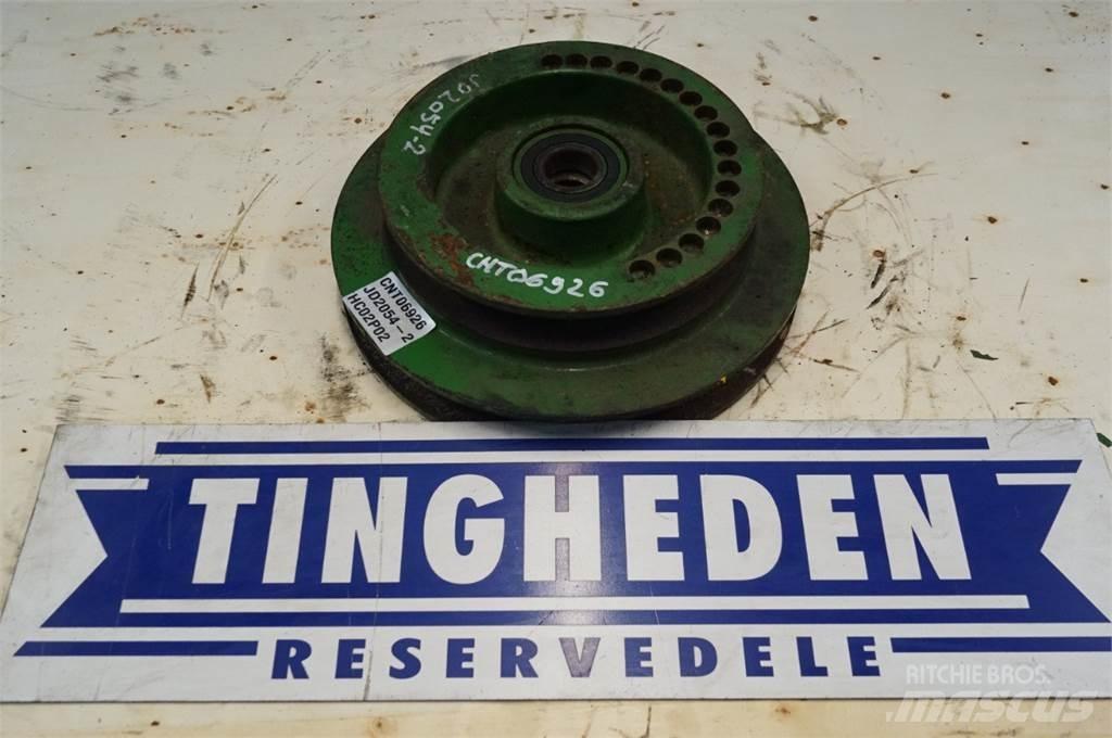 John Deere 2058 农业机械-其他