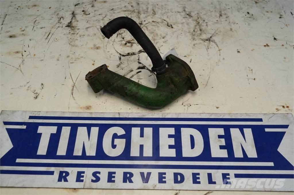 John Deere 2130 散热器