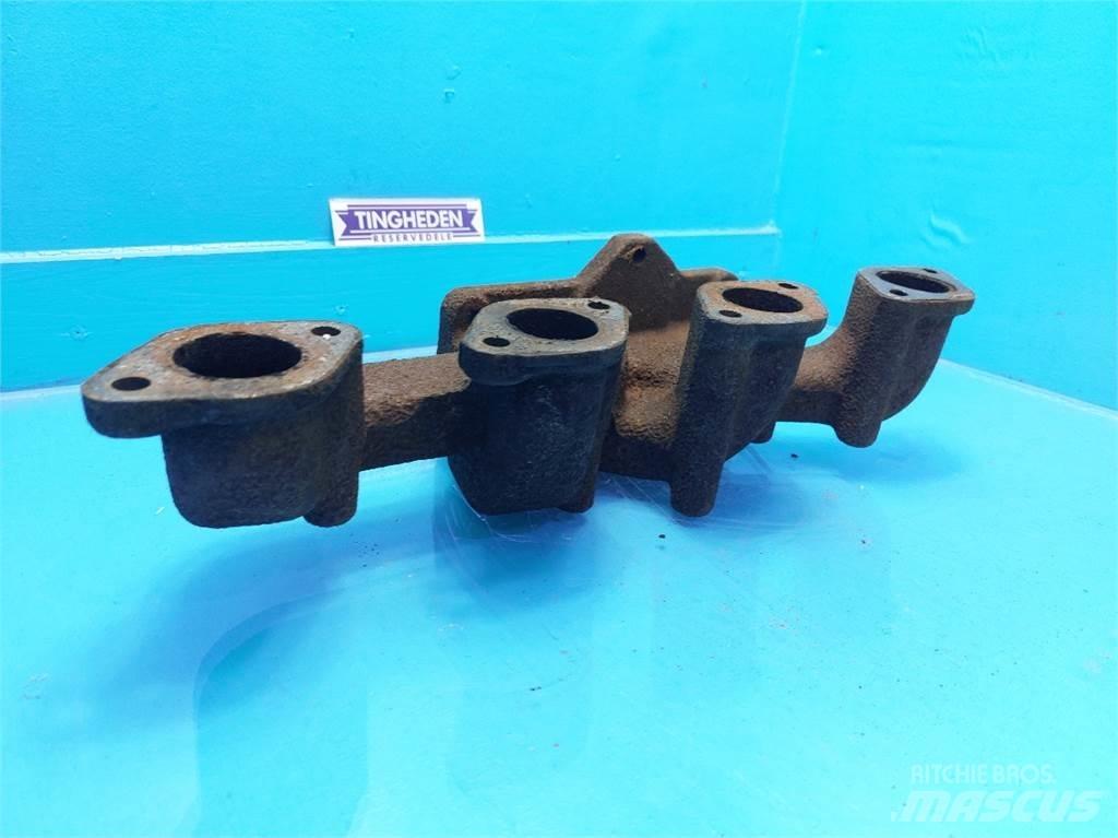 John Deere 2140 发动机