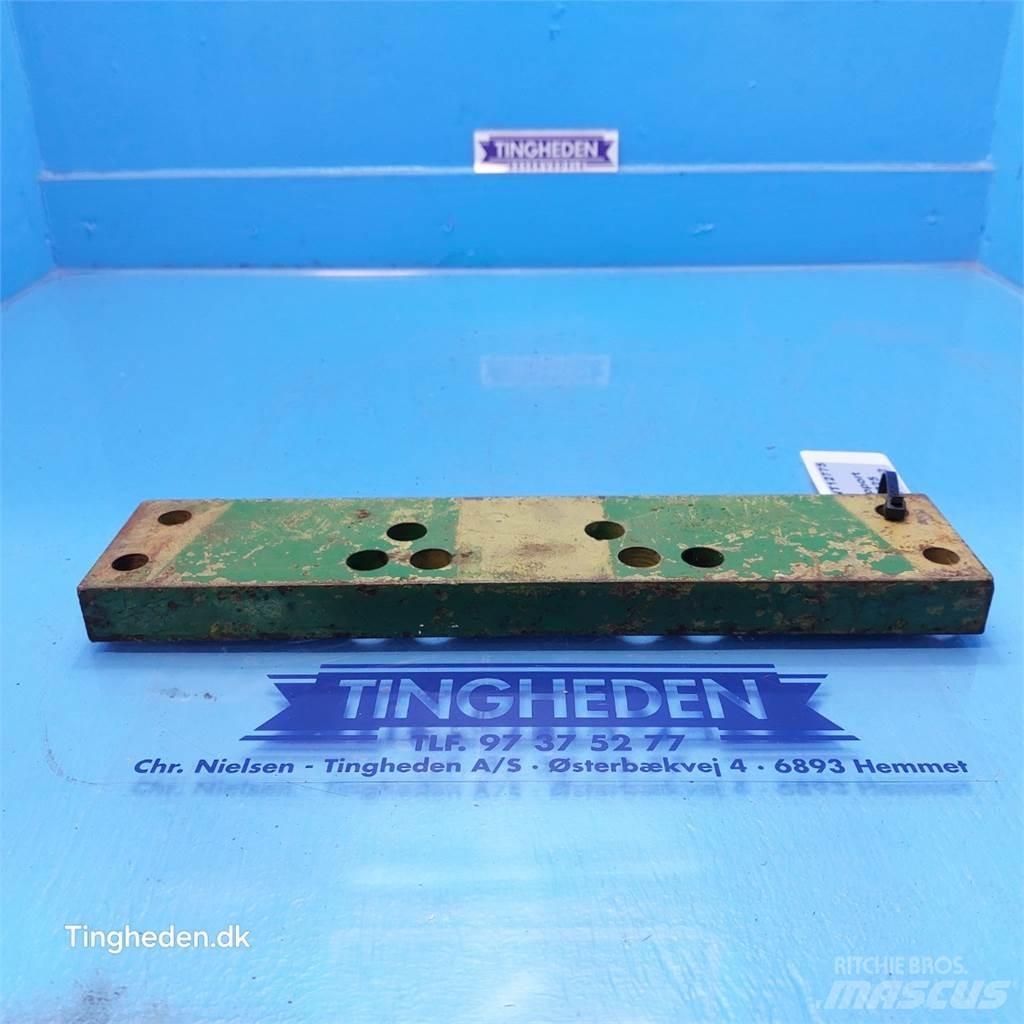 John Deere 2141 其他拖拉机配件