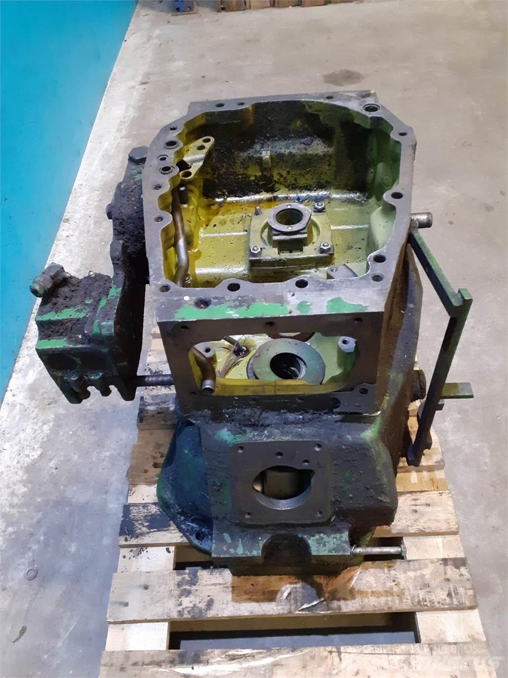John Deere 2240 传动装置