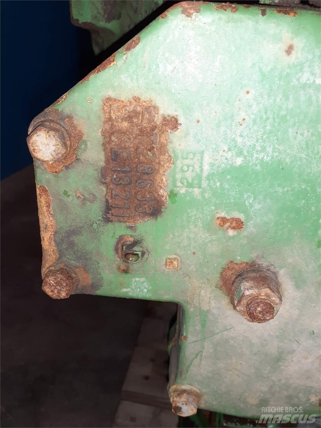 John Deere 2840 传动装置