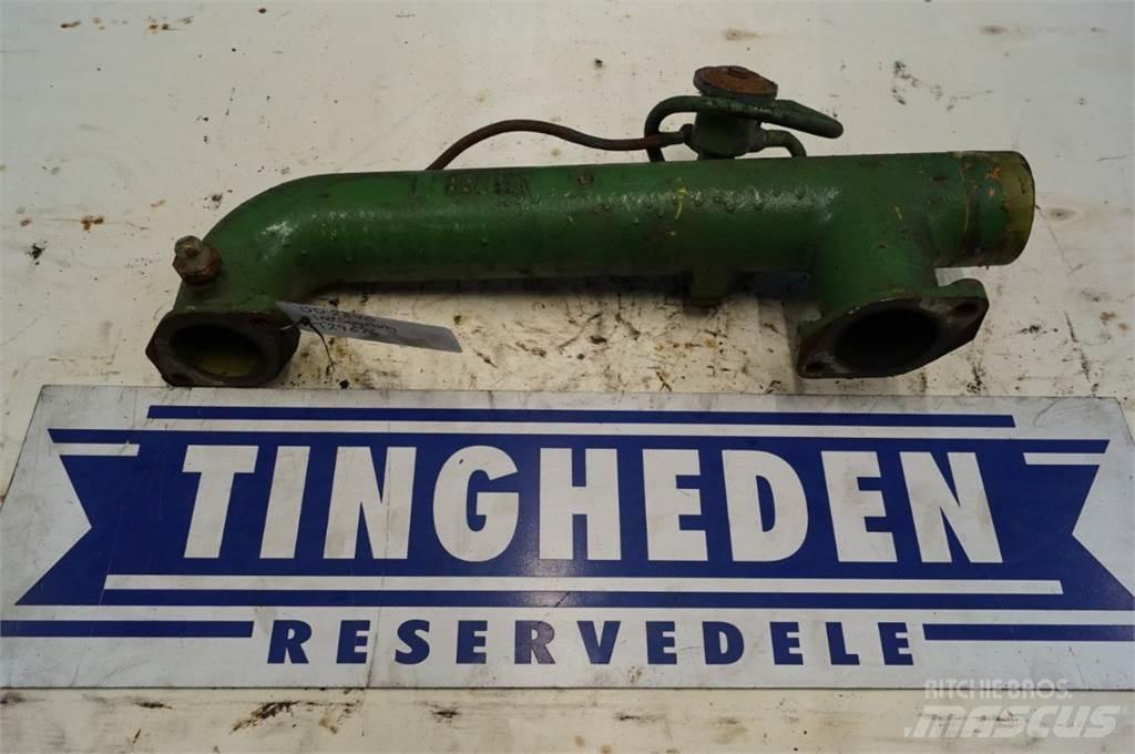 John Deere 2840 发动机