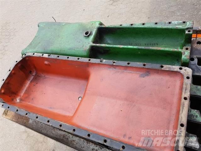 John Deere 3040 发动机
