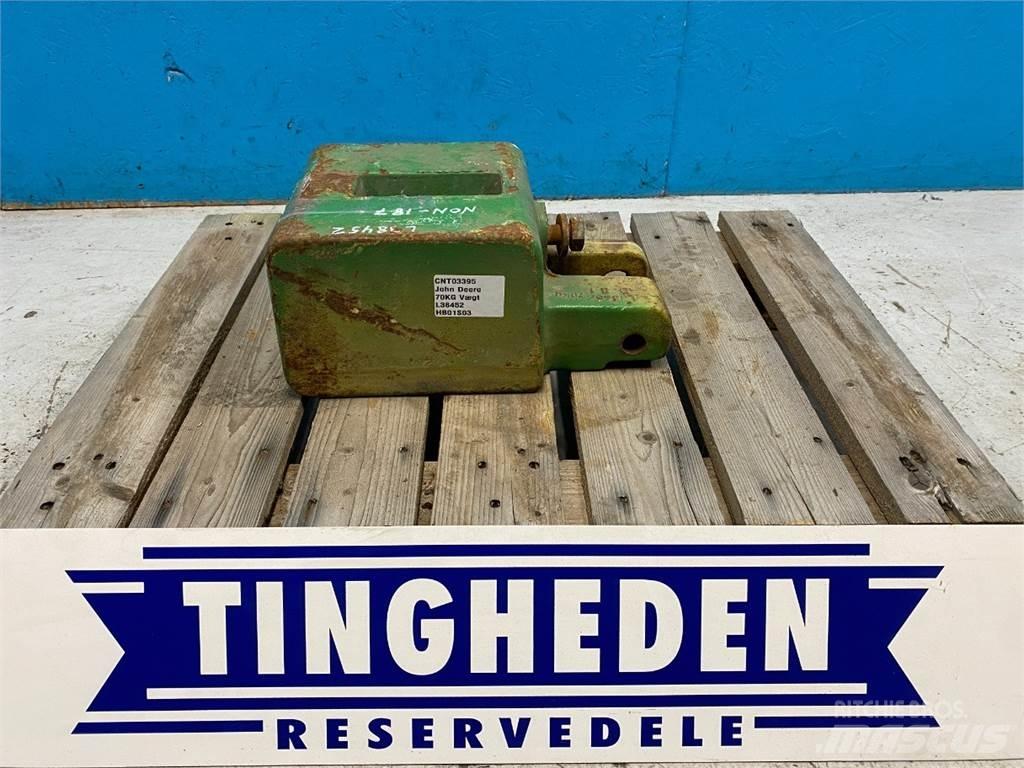 John Deere 3040 前配重块