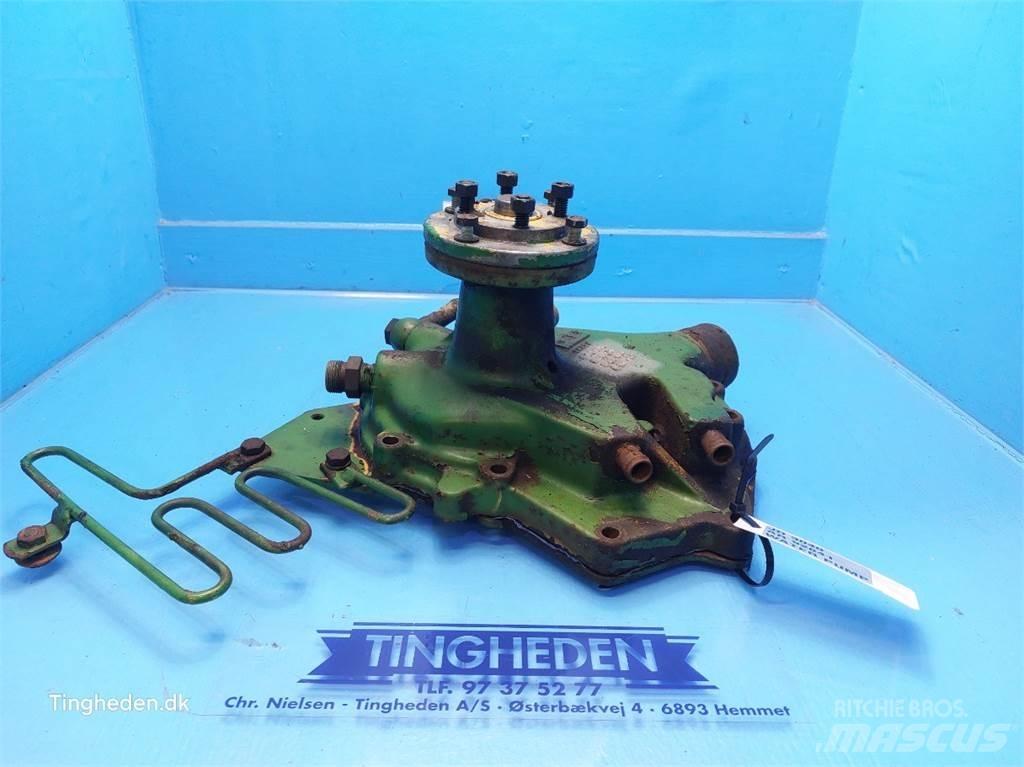 John Deere 3040 发动机