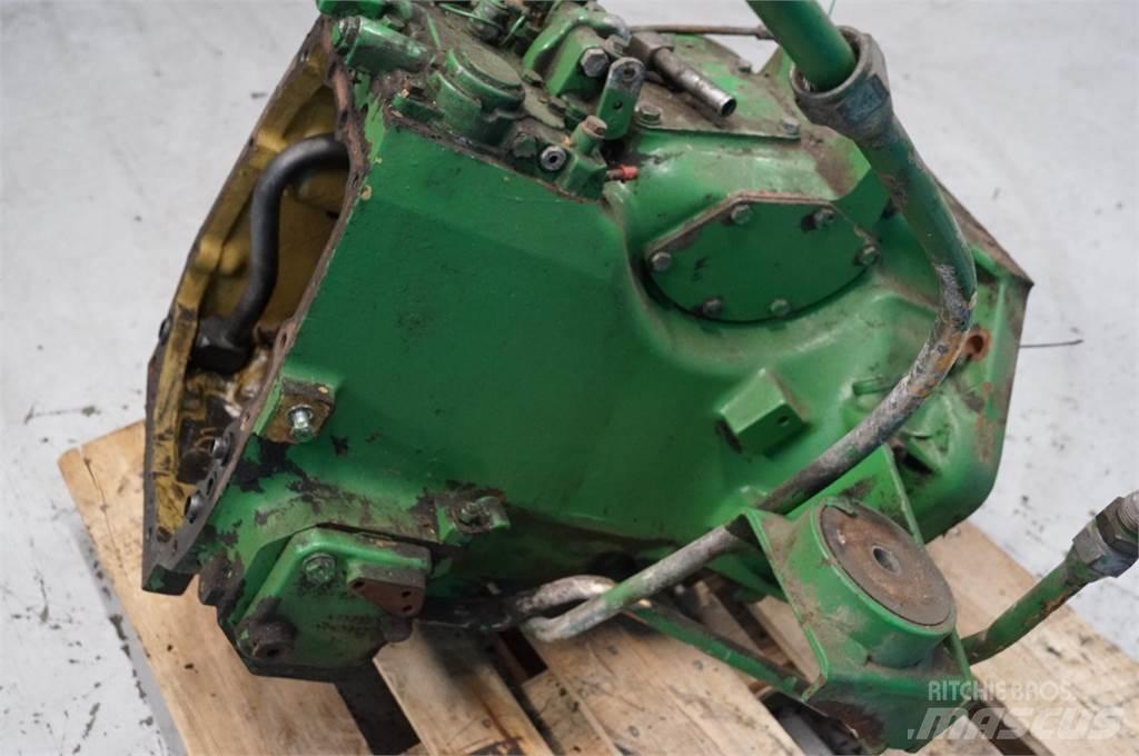 John Deere 3140 传动装置