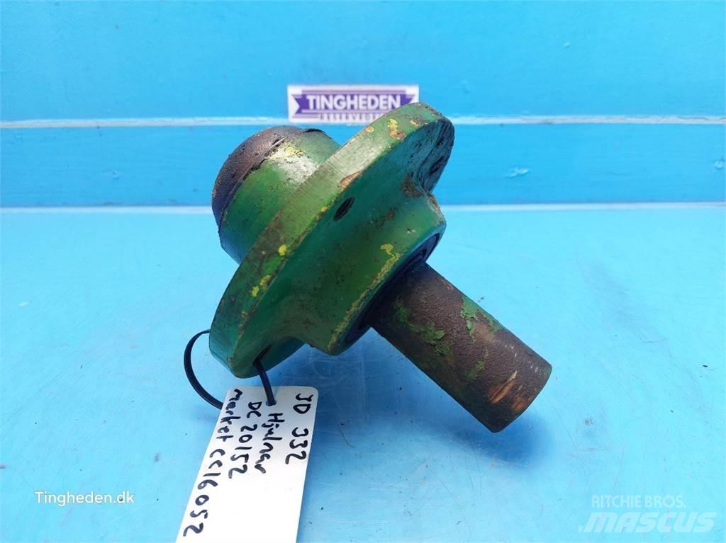 John Deere 332 轴