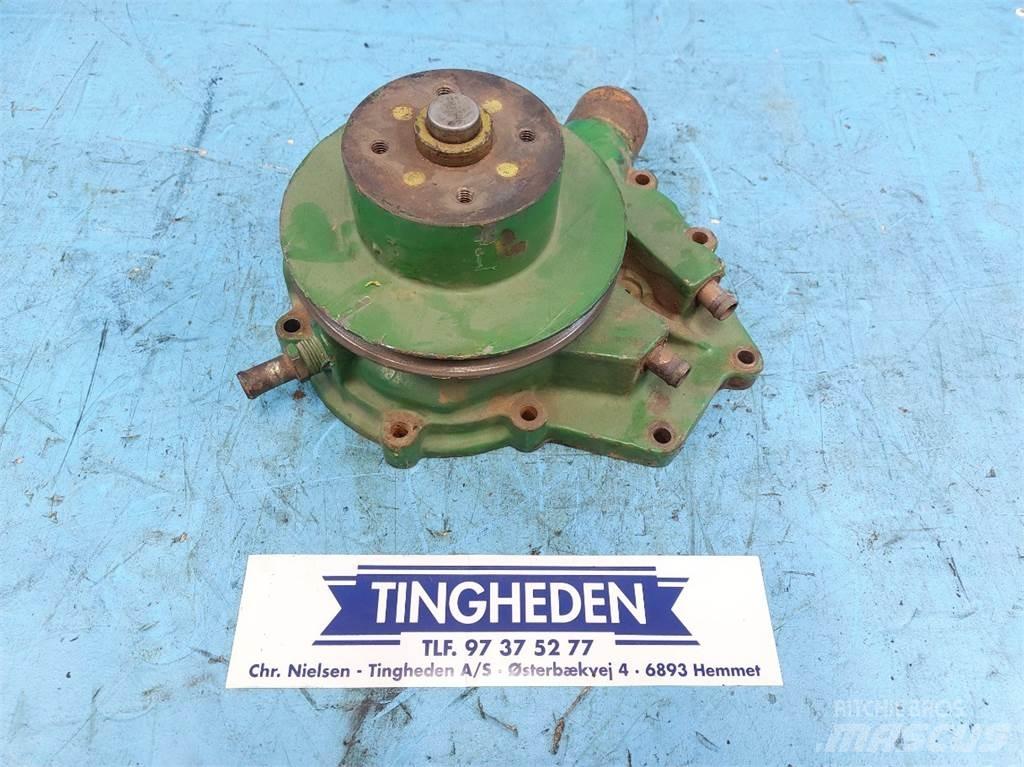 John Deere 3640 发动机