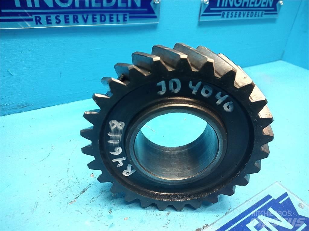 John Deere 4040 传动装置