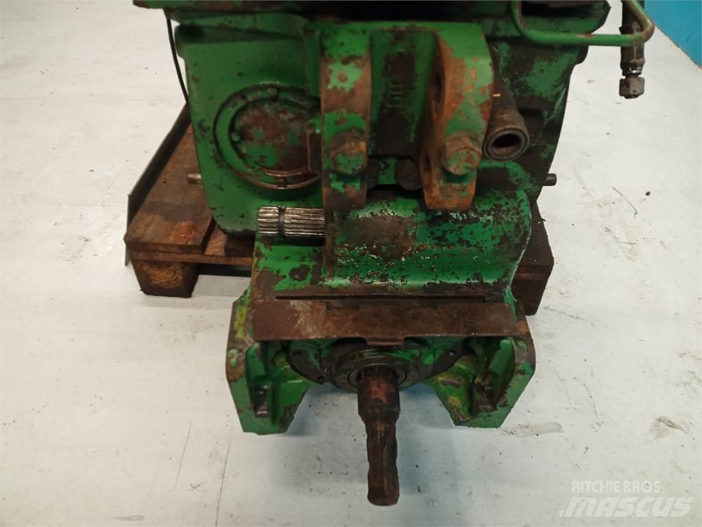 John Deere 4040 传动装置