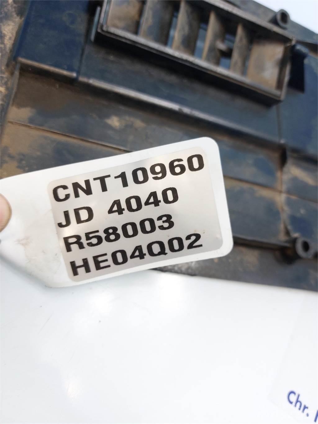 John Deere 4040 驾驶室与内部