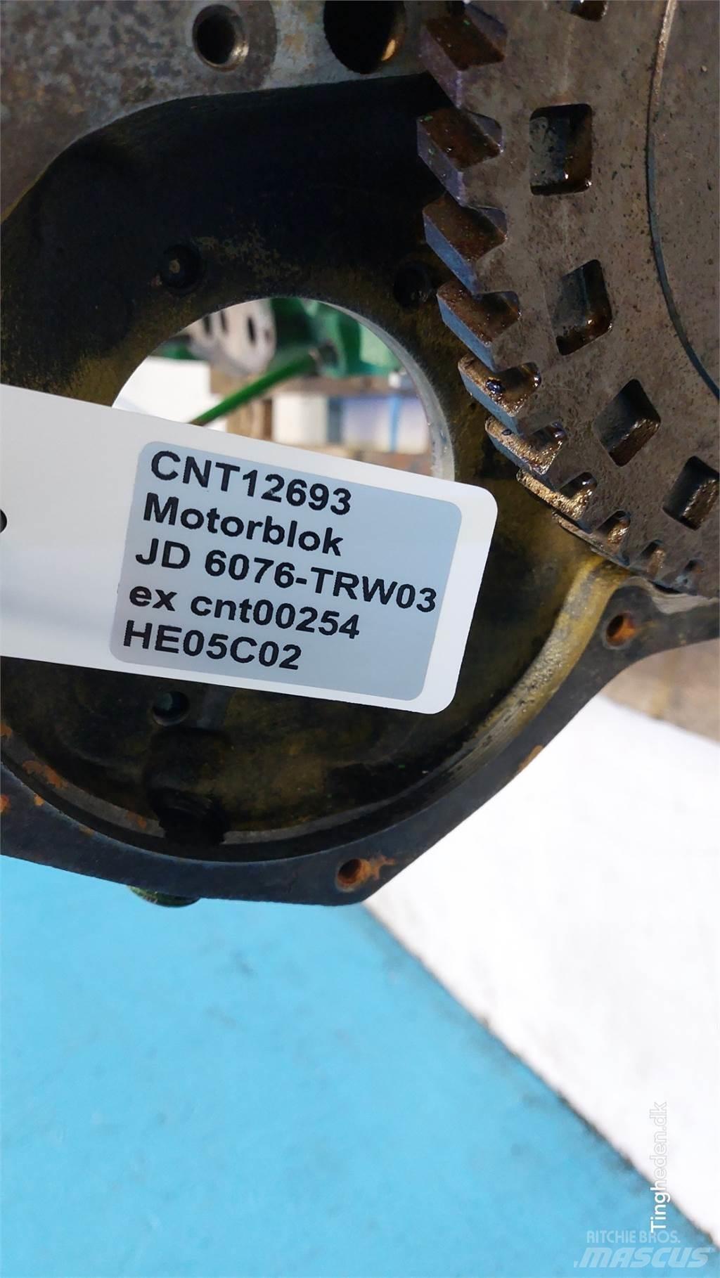John Deere 4055 发动机