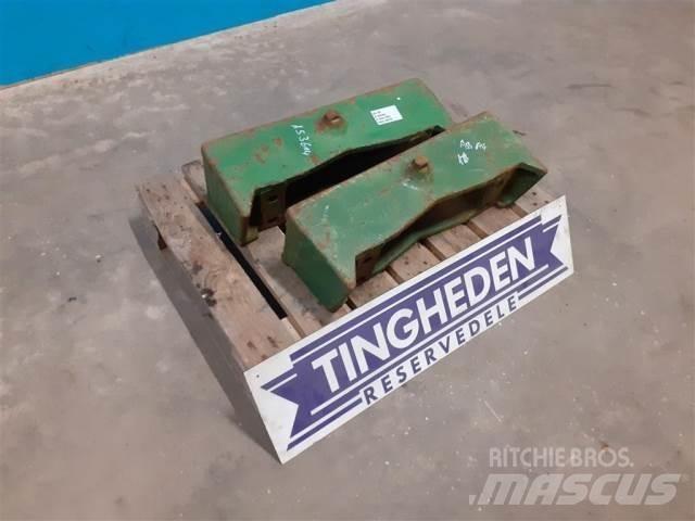 John Deere 4240 前配重块