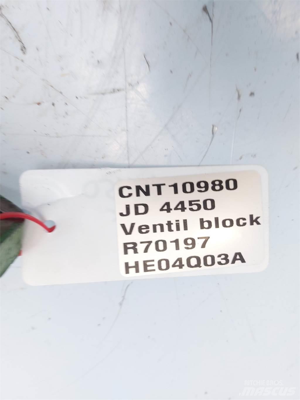 John Deere 4450 液压