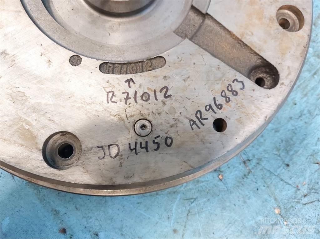 John Deere 4450 传动装置