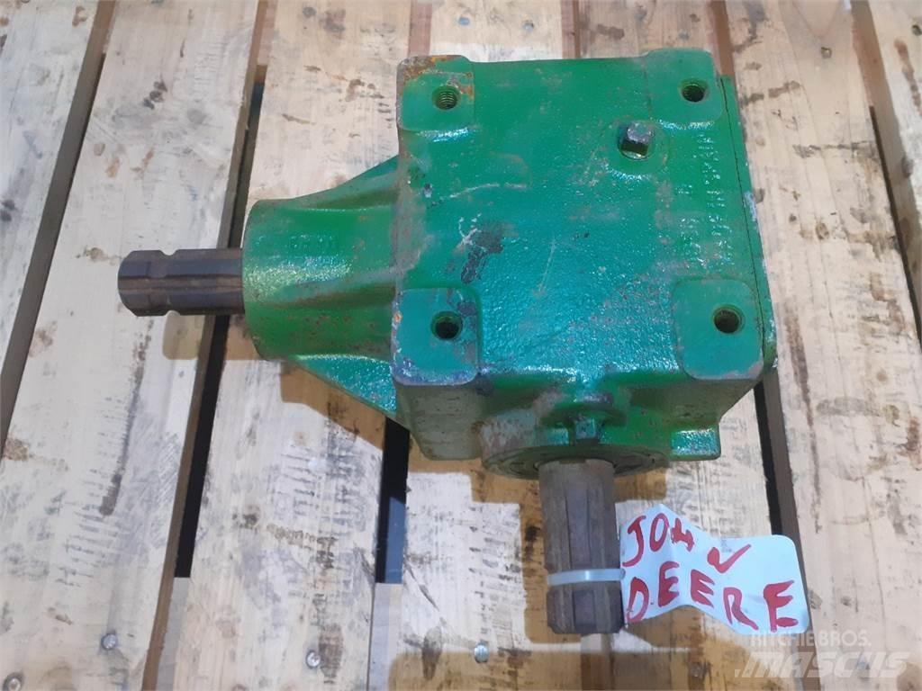 John Deere 550 传动装置