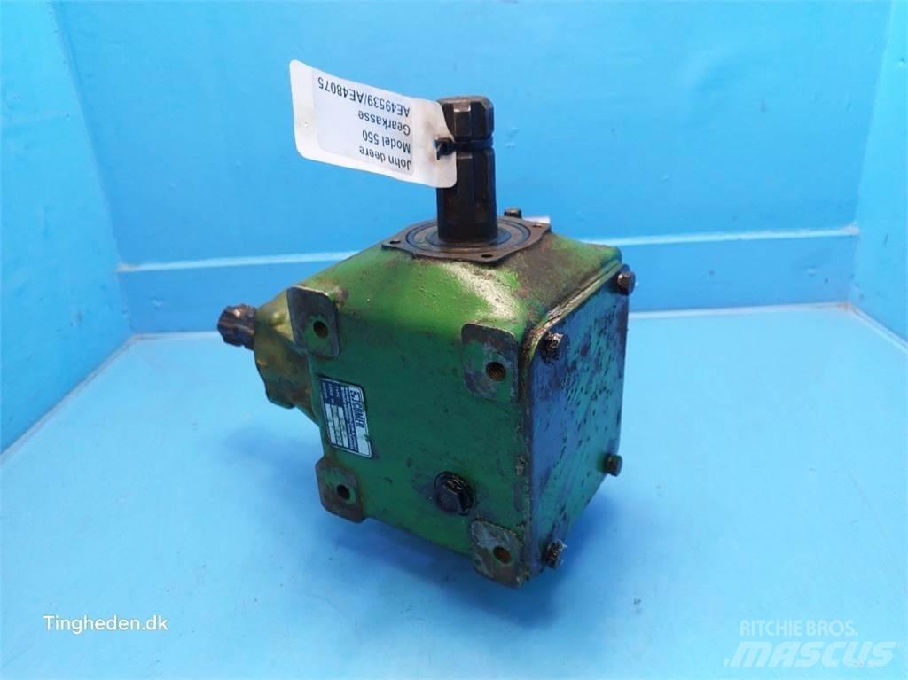 John Deere 550 传动装置