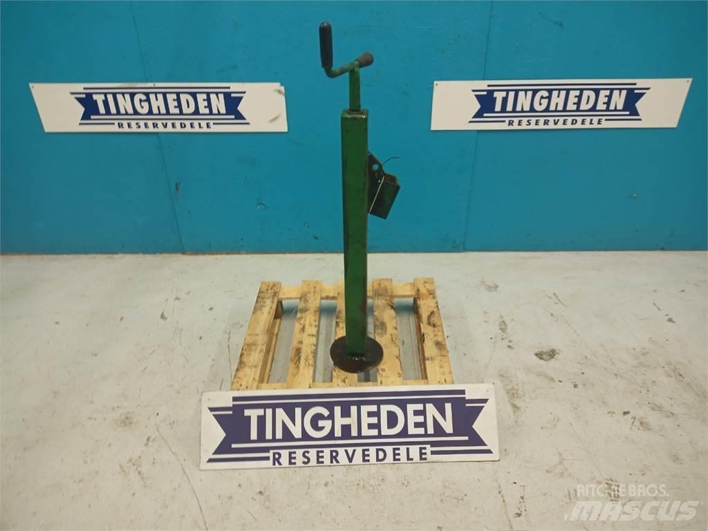 John Deere 580 农业机械-其他