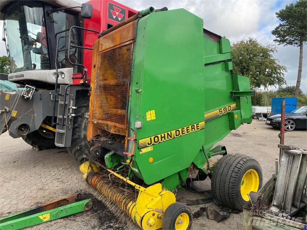 John Deere 590 圆捆打捆机