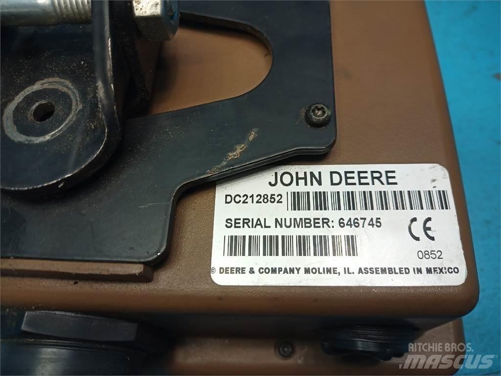 John Deere 590 电子设备