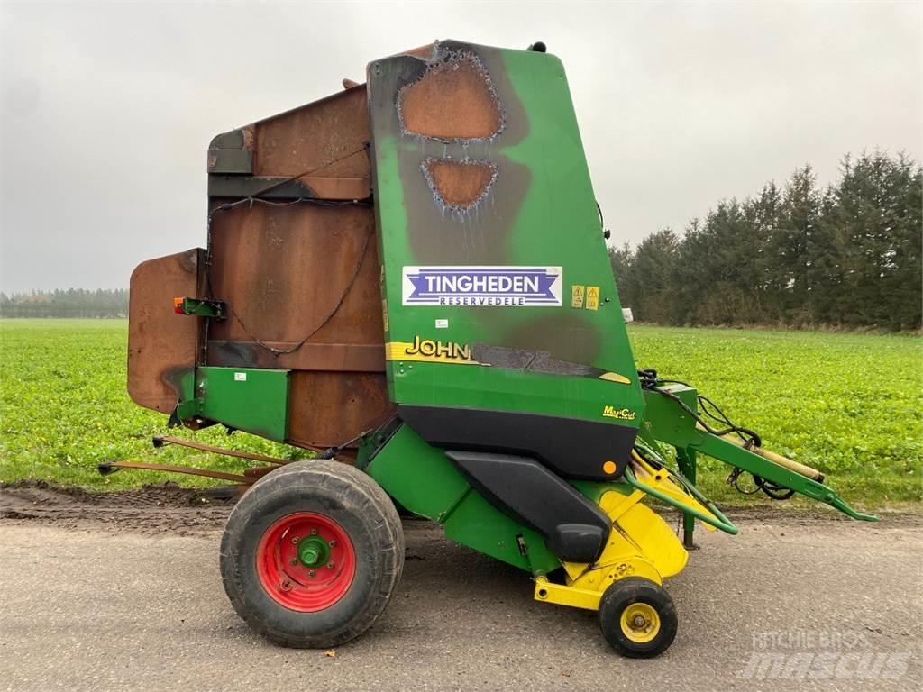 John Deere 592 圆捆打捆机