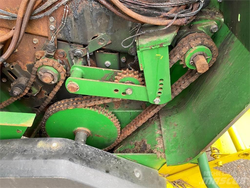John Deere 592 圆捆打捆机
