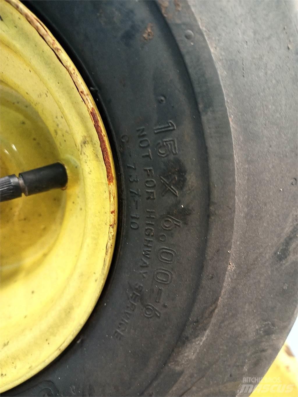 John Deere 592 轴