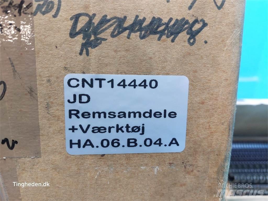 John Deere 592 货物钳车