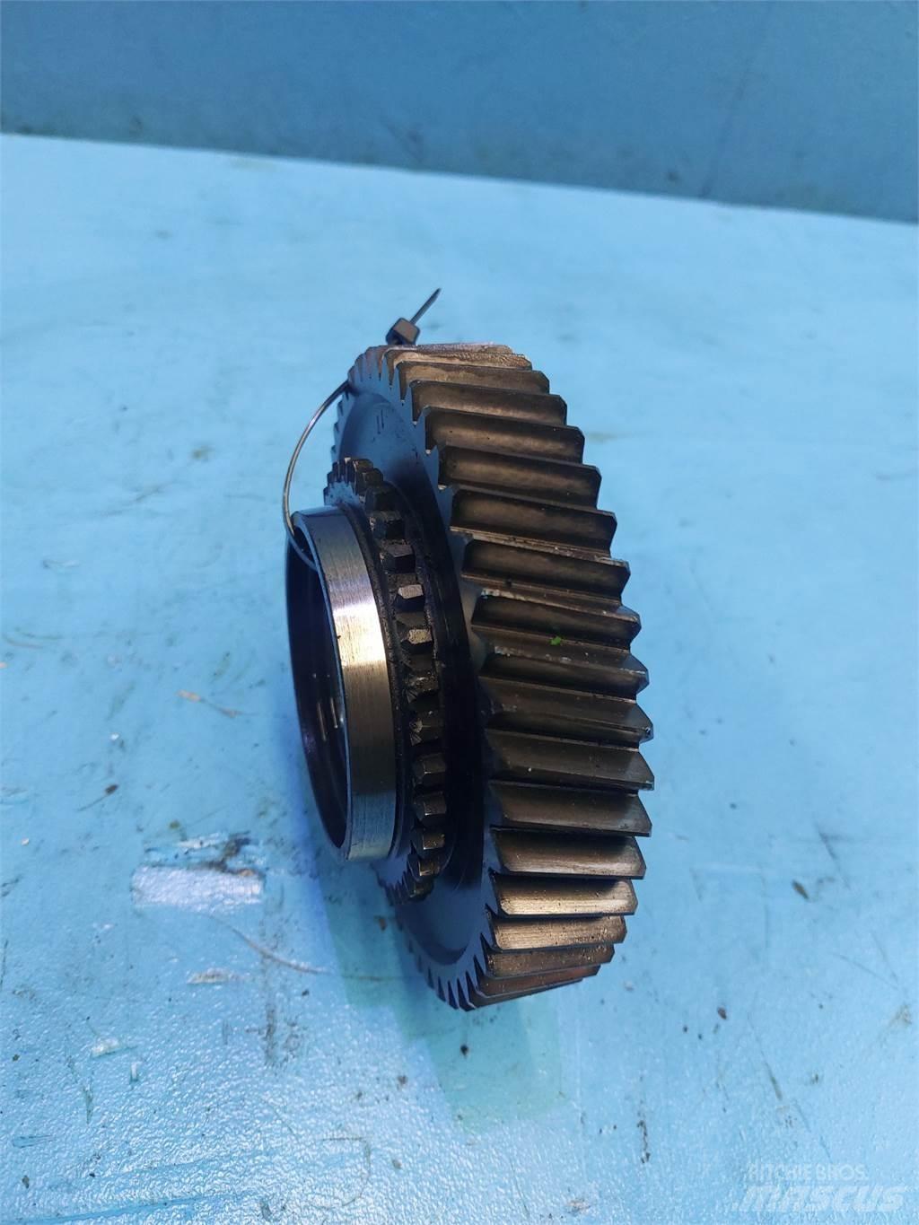 John Deere 6200 传动装置