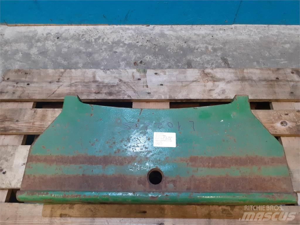 John Deere 6410 前配重块