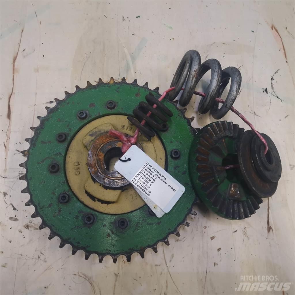 John Deere 820 联合收割机配件
