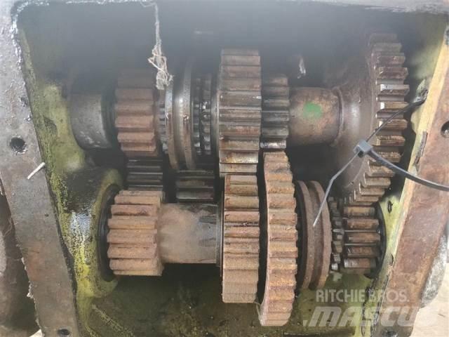 John Deere 942 传动装置