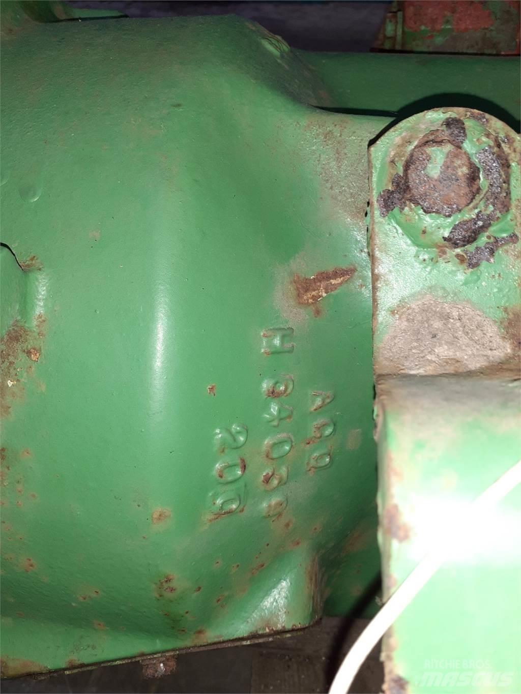 John Deere 955 传动装置