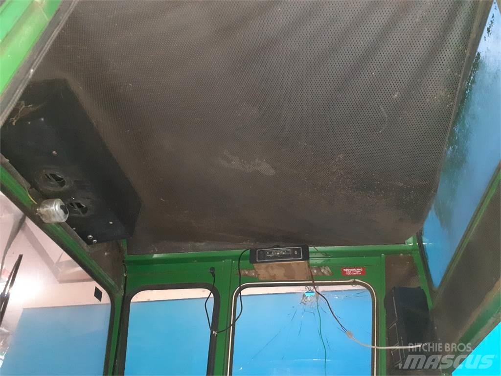 John Deere 955 驾驶室与内部