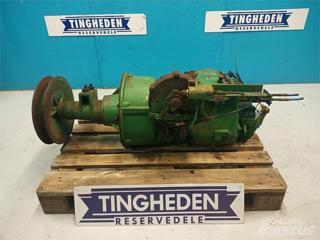 John Deere 965 传动装置