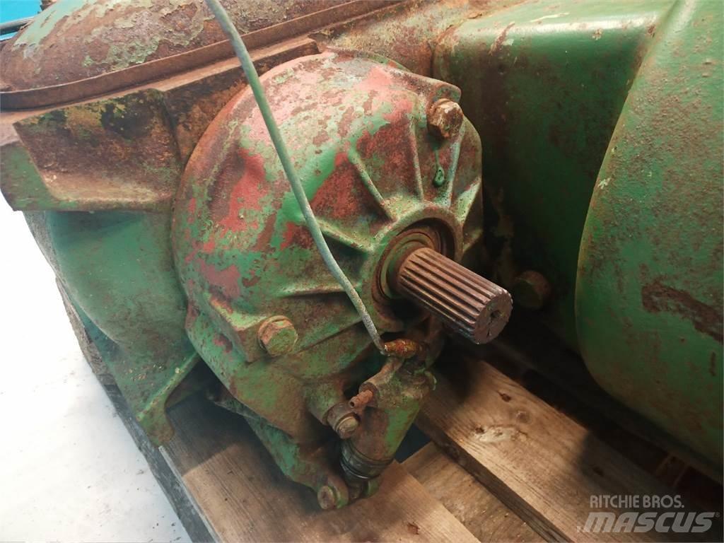 John Deere 965 传动装置