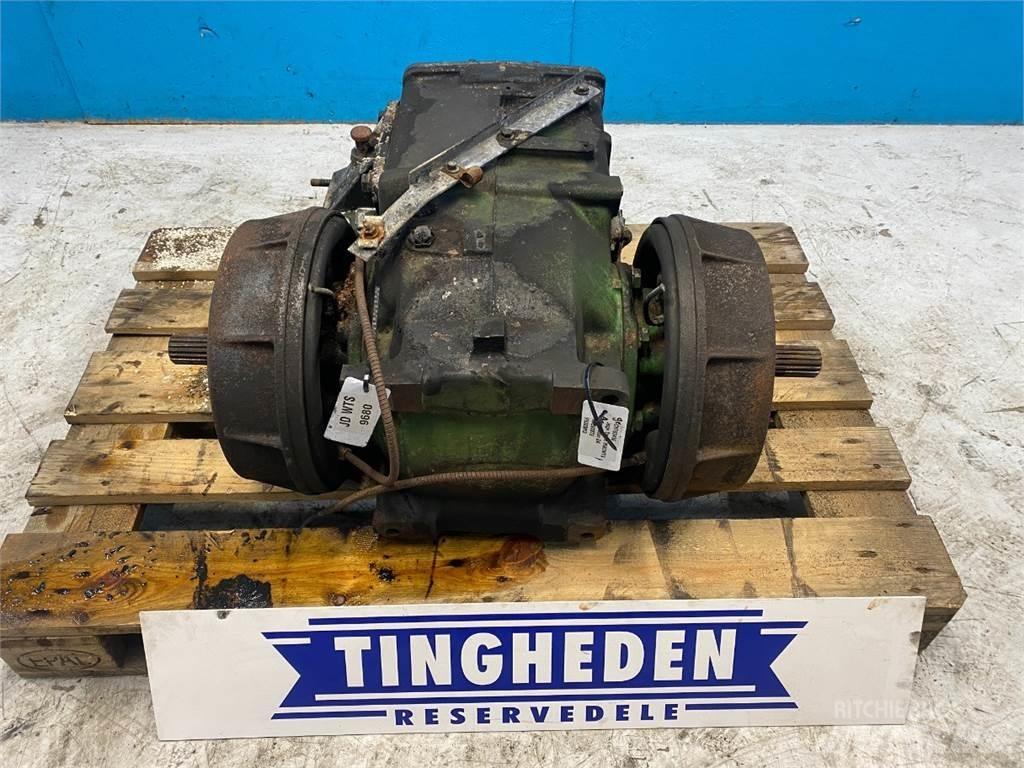 John Deere 9680 传动装置