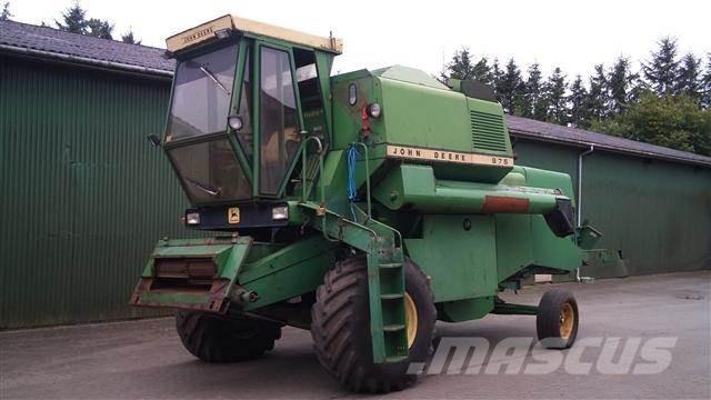 John Deere 975 联合收割机