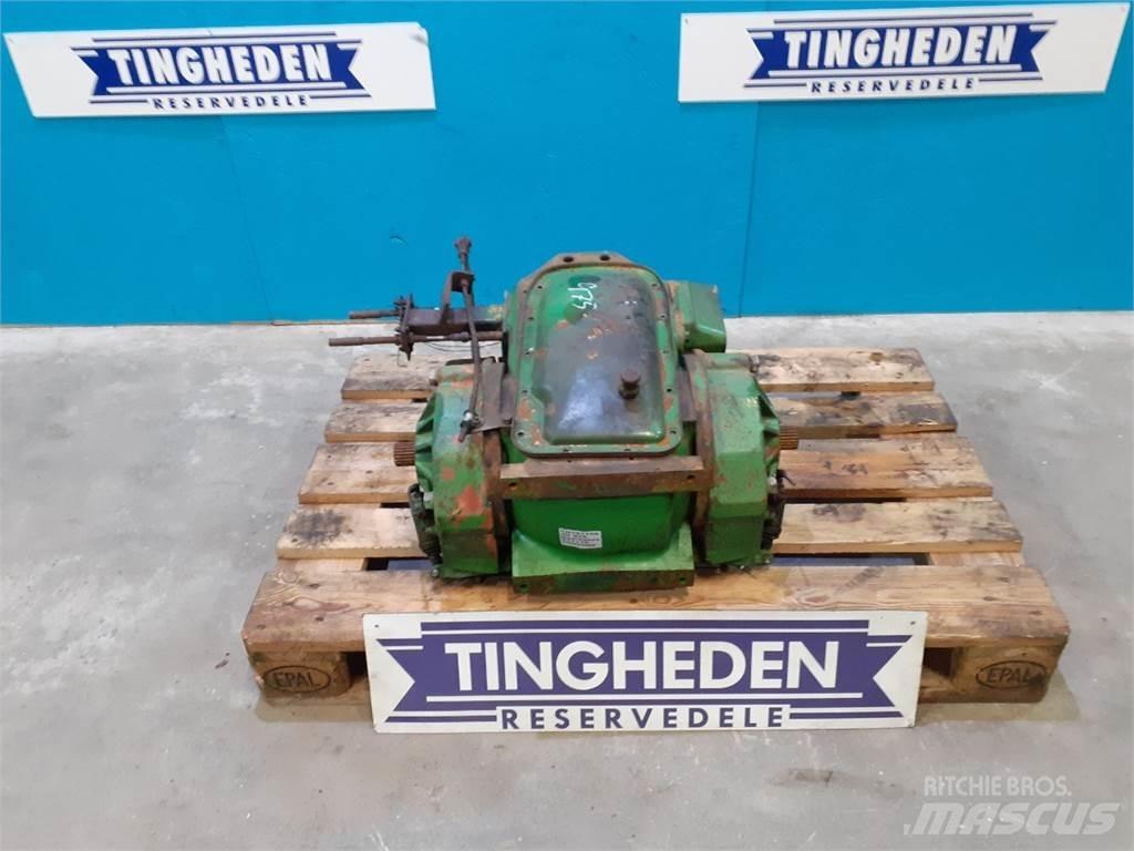 John Deere 975 传动装置