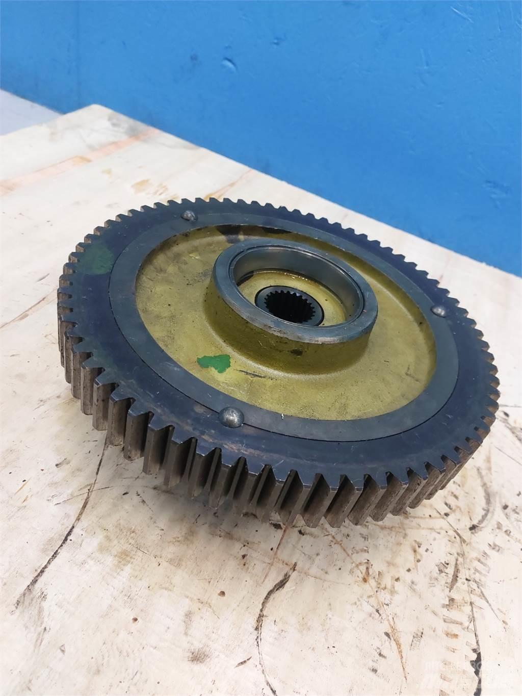 John Deere 975 传动装置