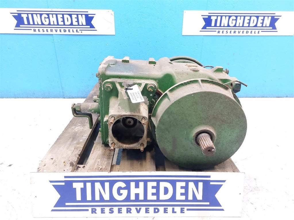 John Deere CTS 传动装置