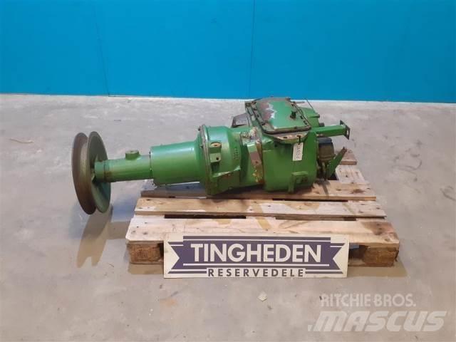 John Deere JD955 传动装置