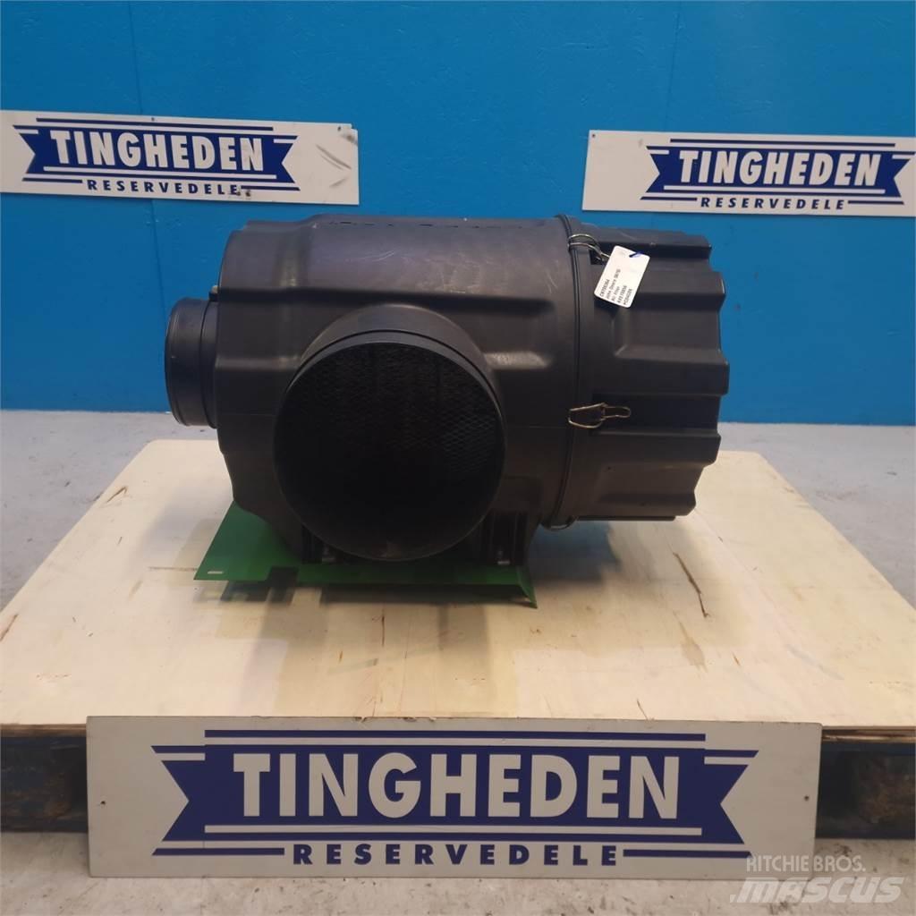 John Deere S670 发动机