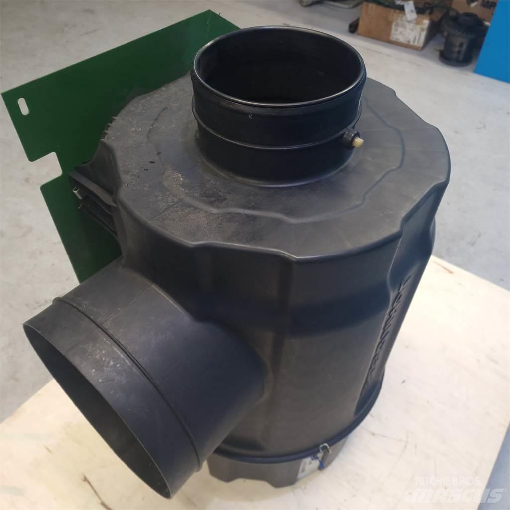 John Deere S670 发动机