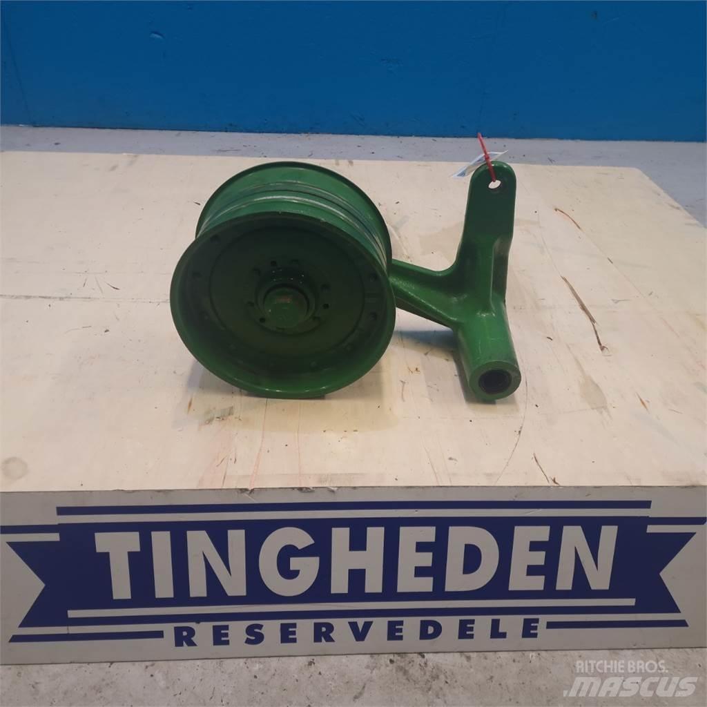 John Deere S670 农业机械-其他