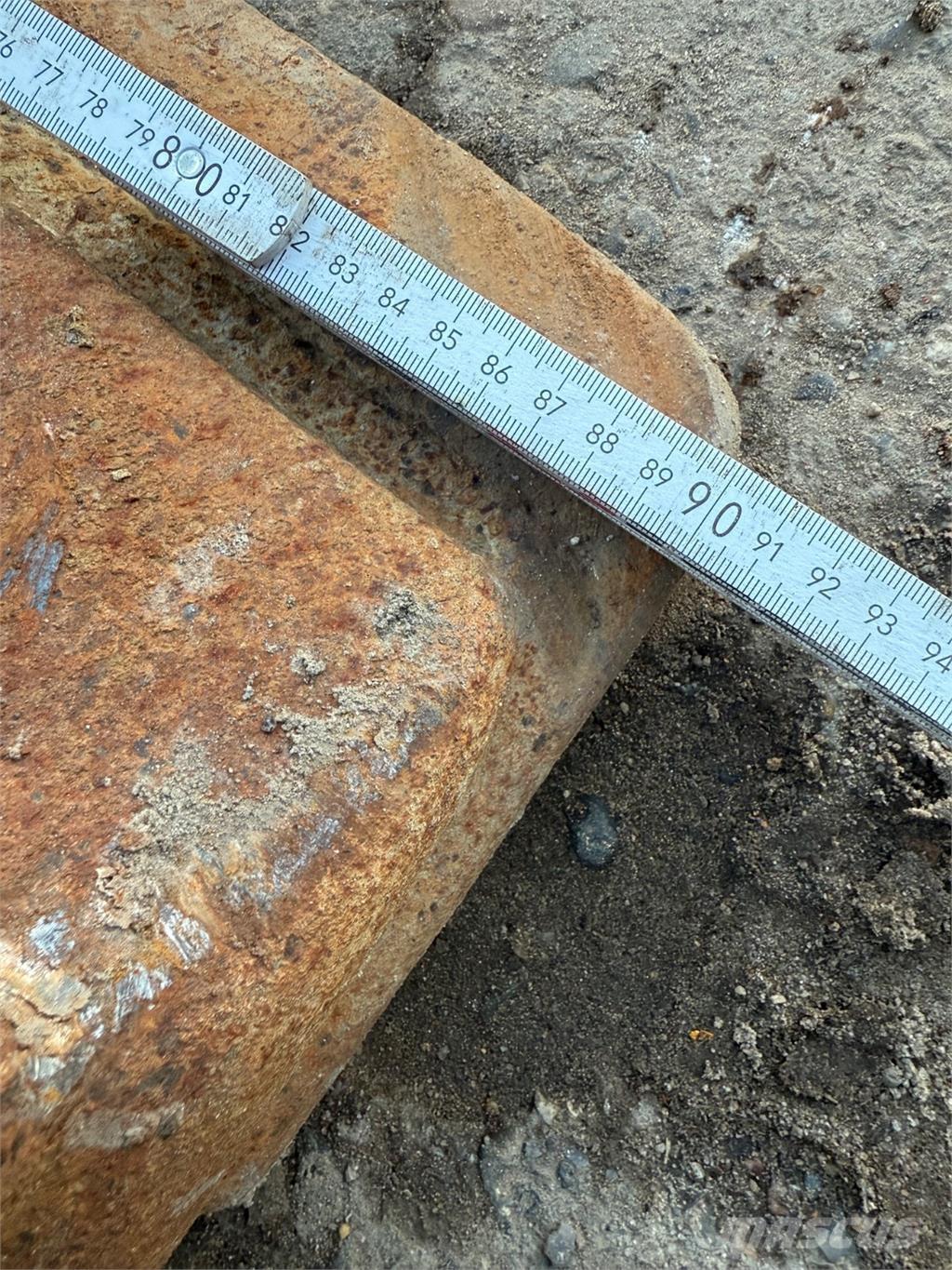 JST Graveskovl 挖斗