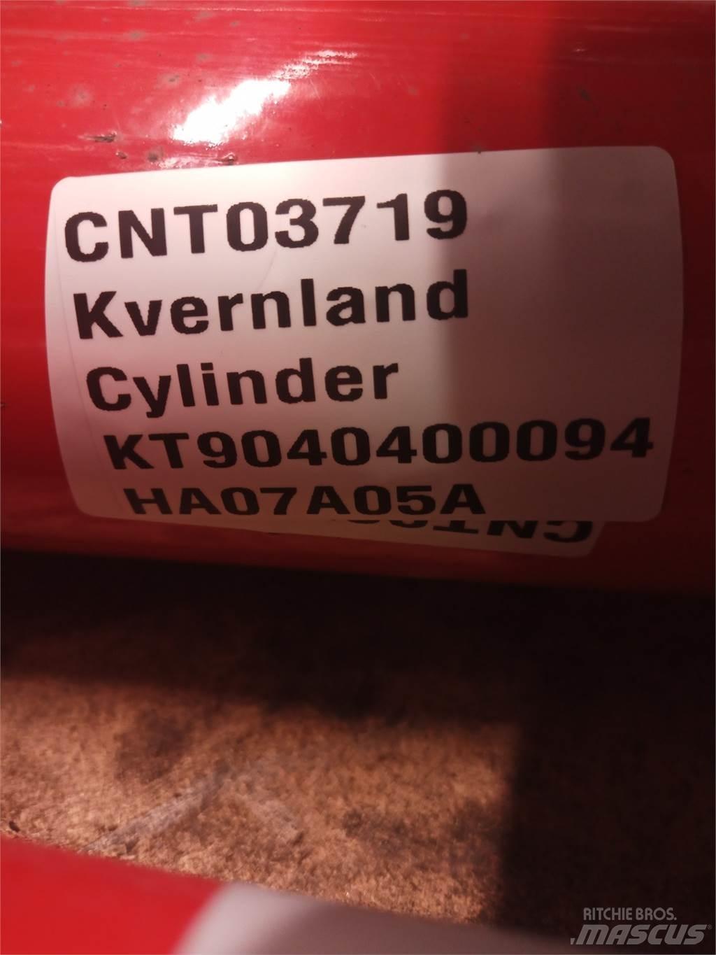 Kverneland 4232 割草机