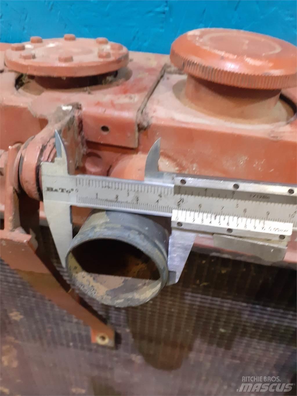 Laverda 3400 散热器